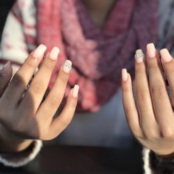 Diva's Spa Beauty Salon - Hard Gel Nails Extension