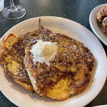 Metro Diner - Croissant French Toast - American Near Me - Casselberry, Florida Metro Diner - Croissant French Toast - American Near Me - Casselberry, Florida