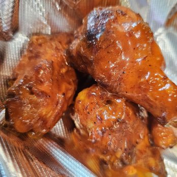 Round Table Pizza - Hot wings - Pizza Near Me - Long Beach, California Round Table Pizza - Hot wings - Pizza Near Me - Long Beach, California
