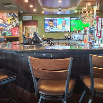 Applebee's Grill + Bar - American Near Me - Brighton, Colorado