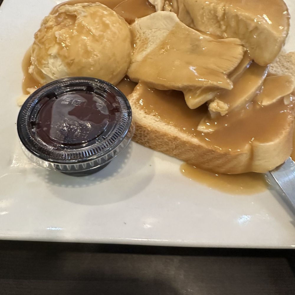 Mel's Diner - Open-Faced Turkey Sandwich - New American Near Me - Cape Coral, Florida