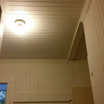 Kaui's Kleaners - After picture of the bathroom.. I can see white walls - Home Cleaning Near Me - Ewa Beach, Hawaii