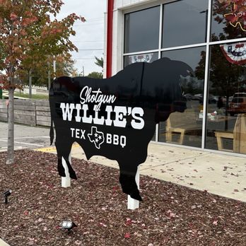 Shotgun Willie's BBQ - Barbeque Near Me - Madison, Tennessee