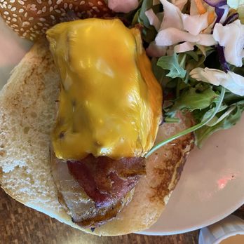 Katie Downs Waterfront Tavern - Sorry overpriced chicken sandwich ... - Pizza Near Me - Tacoma, Washington