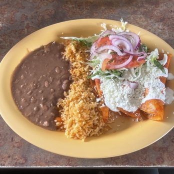 Tierra Caliente - Cheese enchilada platter - tried to not lick the plate - Mexican Near Me - Los Angeles, California Tierra Caliente - Cheese enchilada platter - tried to not lick the plate - Mexican Near Me - Los Angeles, California