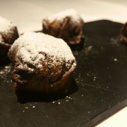 Can Pineda - Bombetas de chocolate. Espectaculares. - food, dessert - Spanish Near Me - Barcelona, B