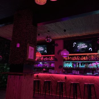 Tipsy Flamingo - Cocktail Bars Near Me - Miami, Florida Tipsy Flamingo - Cocktail Bars Near Me - Miami, Florida