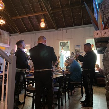 La Perla Tapatía Mexican Restaurant - Mariachi band - Latin American Near Me - Eustis, Florida La Perla Tapatía Mexican Restaurant - Mariachi band - Latin American Near Me - Eustis, Florida