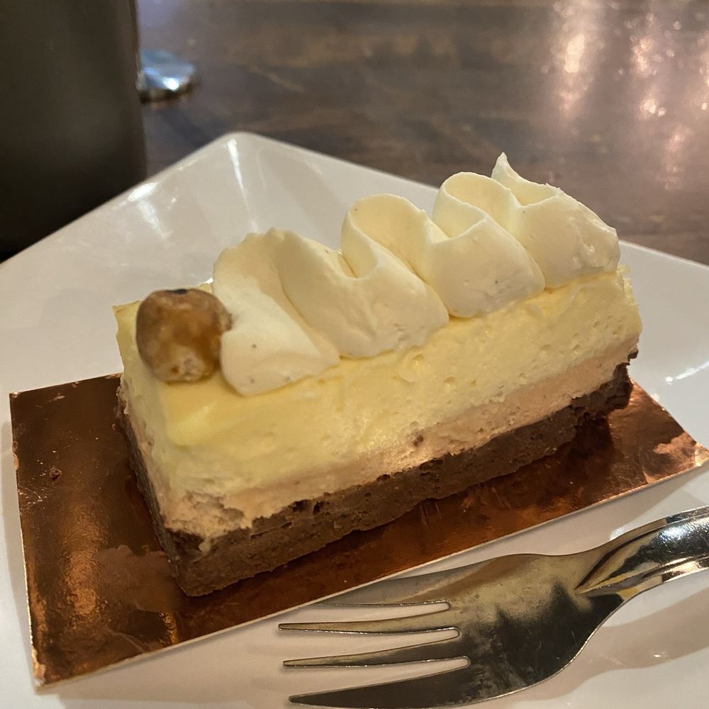 Hazelnut Neopolitan Bar Hazelnut Neopolitan Bar