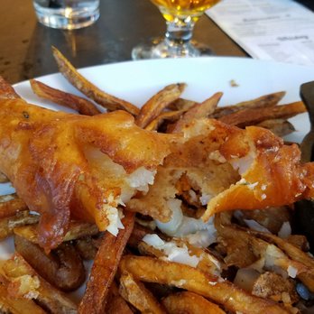 Dierks Bentley's Whiskey Row Gilbert - An almost empty batter shell with barely any fish inside.  :( not good. - Bars Near Me - Gilbert, Arizona