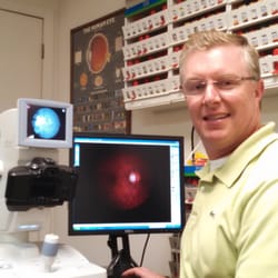 Park Lane Eye Care - Dr Roberts with digital fundus camera