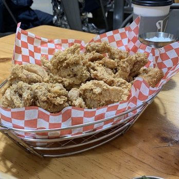 Nadri - Duo boneless fried chicken in original and honey garlic - Korean Near Me - Burnaby, British Columbia