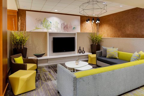 Courtyard Boston Logan Airport by null