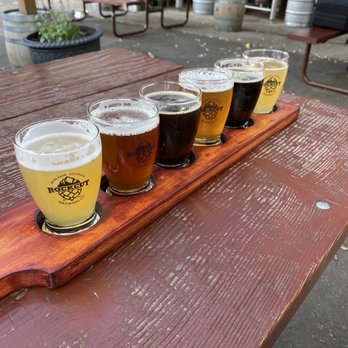 Rock Cut Brewing Company - The flight - Brewpubs Near Me - Estes Park, Colorado Rock Cut Brewing Company - The flight - Brewpubs Near Me - Estes Park, Colorado