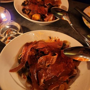El Born - Spanish Near Me - Brooklyn, New York
