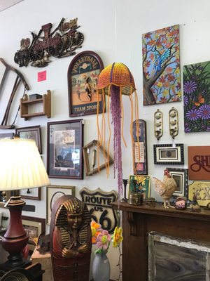 Jujubee S Consignment Antiques Gifts 6116a Lakeside Ave