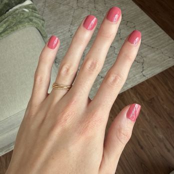 Gloss Nail Bar - Regular polish change with dnd color 178 - Nail Salons Near Me - Houston, Texas