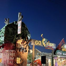 Go Fish Mini Golf - Night skies