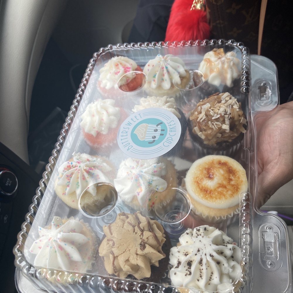 Cups N Cakes - Mini cup cakes - Cupcakes Near Me - Edmond, Oklahoma Cups N Cakes - Mini cup cakes - Cupcakes Near Me - Edmond, Oklahoma