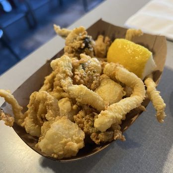 Gilbert's Chowder House - Fried Maine Whole Belly Clams - Seafood Near Me - Portland, Maine