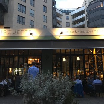 Pirouette - The entrance - French Near Me - Paris, 75