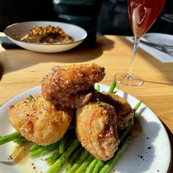 The Kitchen Table - Fried chicken - American Near Me - Clermont, Kentucky