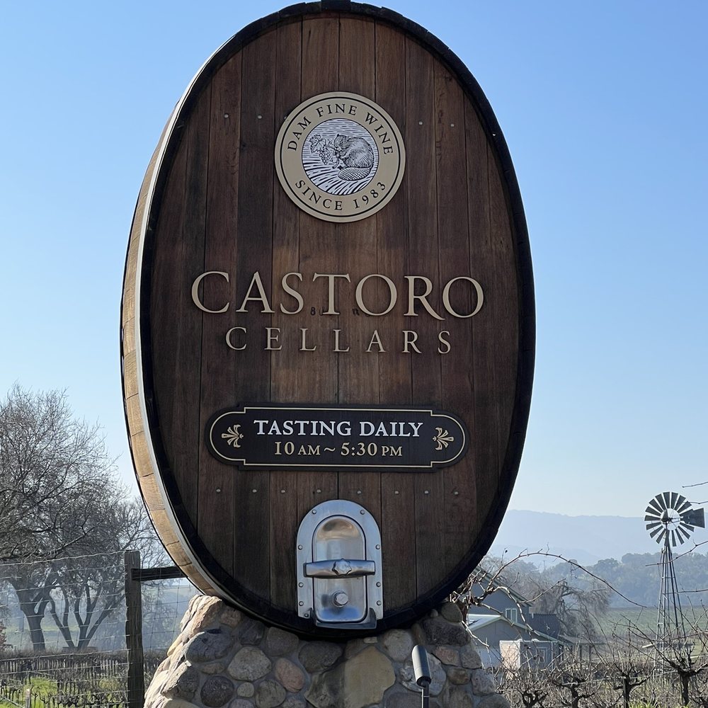 Castoro Cellars - a wooden barrel sign - Wineries Near Me - Templeton, California Castoro Cellars - a wooden barrel sign - Wineries Near Me - Templeton, California