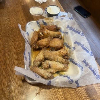 BuffaLouie's - Half and half Boneless Wings Single (10) - Chicken Wings Near Me - Bloomington, Indiana