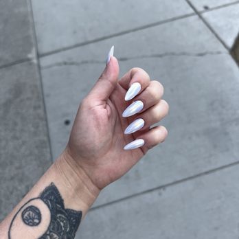 Berkeley Pinkies - Gigi did an AMAZING job on my chrome gel x nails. Found my new nail spot! - Nail Salons Near Me - Berkeley, California