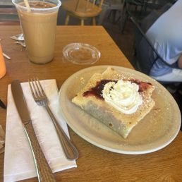 Perfect berry crepe with mascarpone and horrible iced coffee Perfect berry crepe with mascarpone and horrible iced coffee