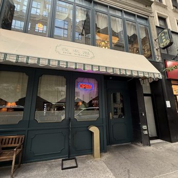 Blue Willow 夜来湘 - Szechuan Near Me - New York, New York Blue Willow 夜来湘 - Szechuan Near Me - New York, New York