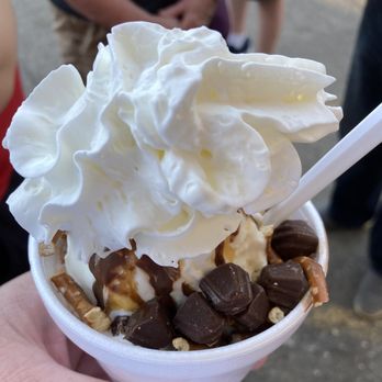 Flubs - Mandy Salted Carmel Pretzel - Ice Cream & Frozen Yogurt Near Me - Fairfield, Ohio