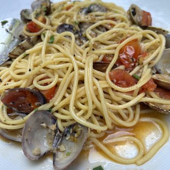 Nella Pizza e Pasta - Spaghetti Posillipo - Pizza Near Me - Chicago, Illinois