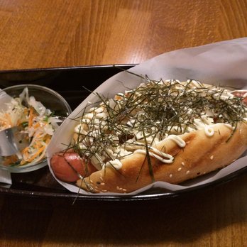 Oishii Hot Dog - Nori dog with mayo and some teriyaki sauce and onions. Totemo oishii! - Hot Dogs Near Me - Berlin, BE Oishii Hot Dog - Nori dog with mayo and some teriyaki sauce and onions. Totemo oishii! - Hot Dogs Near Me - Berlin, BE