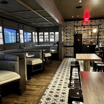 VERSA - New American Near Me - New York, New York