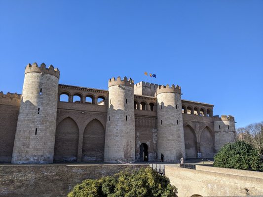 Aljafería Palace by null