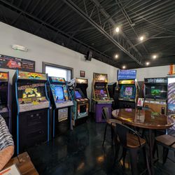 Remi’s Arcade & Bistro