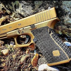 The Sharp Shooter - In-House Stipple Job on Glock 17