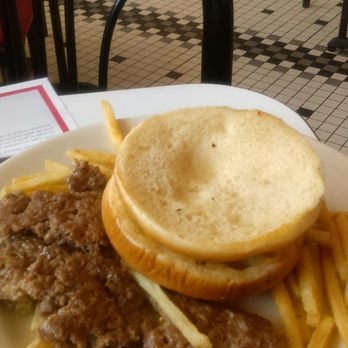 Steak ’n Shake - Greaseburger with an untoasted bun. - Fast Food Near Me - Festus, Missouri Steak ’n Shake - Greaseburger with an untoasted bun. - Fast Food Near Me - Festus, Missouri