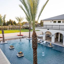 Signature Pools & Spa