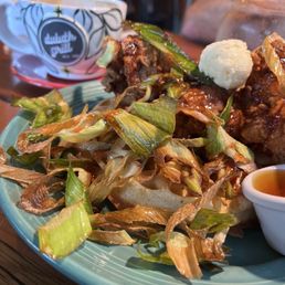 Leeky Chicken & Waffle