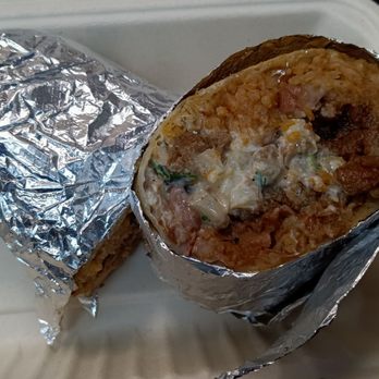Viva Vegan - Burrito with asada and crema - Vegan Near Me - Colton, California Viva Vegan - Burrito with asada and crema - Vegan Near Me - Colton, California