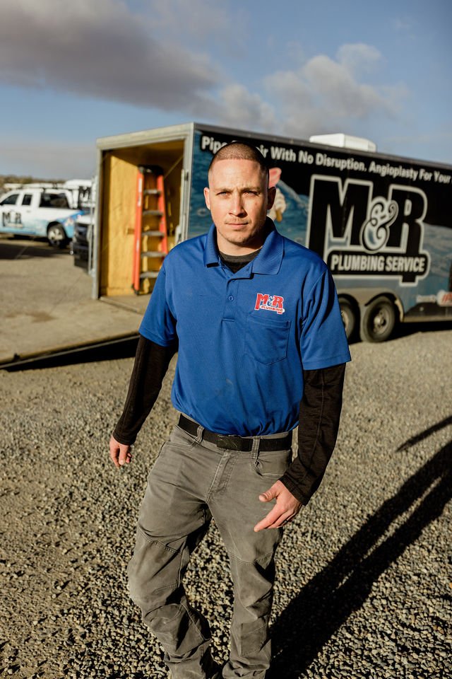 Slide of M & R Service