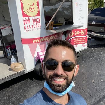 Pink Piggy BBQ - Food Trucks Near Me - Macedonia, Ohio Pink Piggy BBQ - Food Trucks Near Me - Macedonia, Ohio