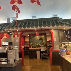 Mandarin Restaurant - Buffet area, entrance to bird room