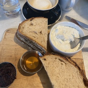 White Maple Café - New American Near Me - Ridgewood, New Jersey
