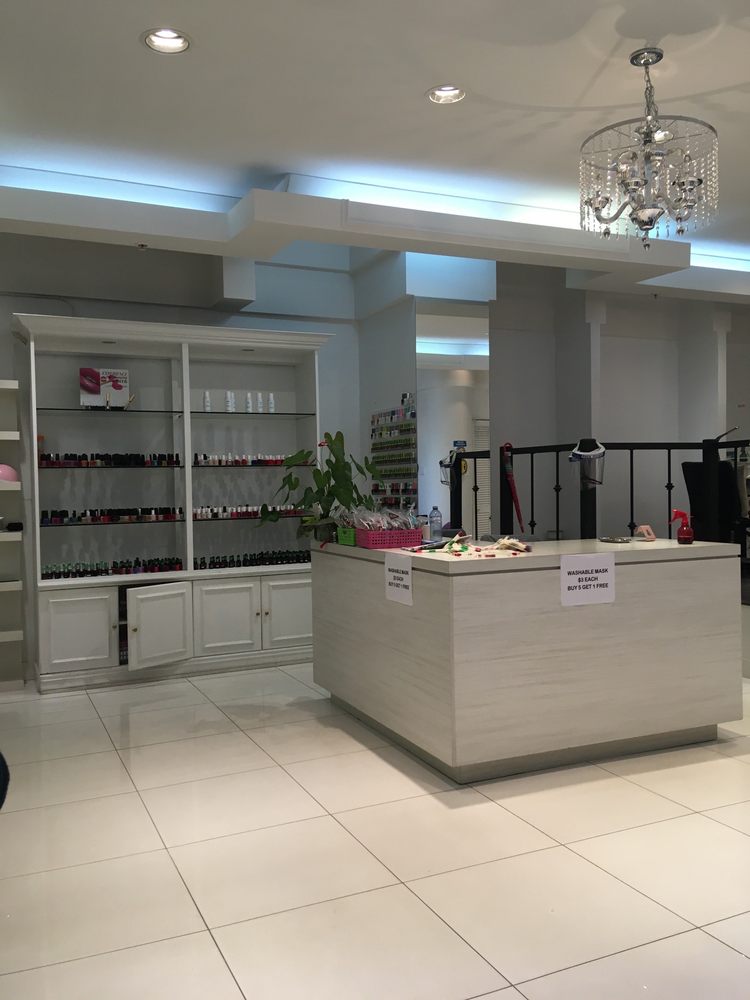 BB NAIL Updated October 2024 1 Westmount Square, Westmount, Quebec