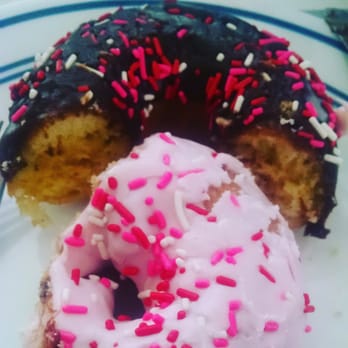 Top Pot Doughnuts - Valentine's donuts - Bakeries Near Me - Seattle, Washington Top Pot Doughnuts - Valentine's donuts - Bakeries Near Me - Seattle, Washington
