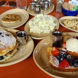 Chicken sausages, blueberry pancakes, scrambled egg whites, French toast, and hash browns Chicken sausages, blueberry pancakes, scrambled egg whites, French toast, and hash browns
