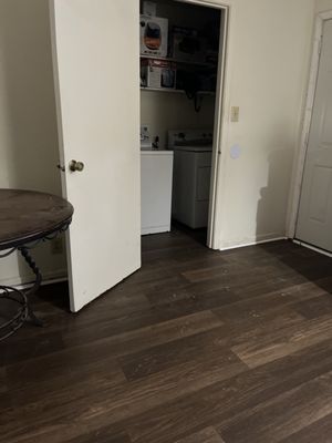 Hayes Flooring and More Logo